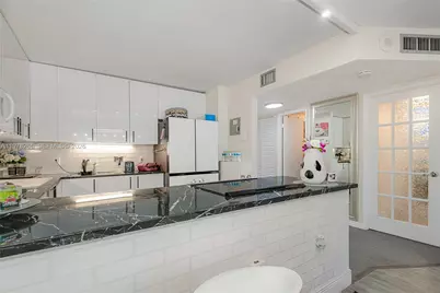 2801 NE 183rd St #1108W, Aventura, FL 33160 - Photo 5
