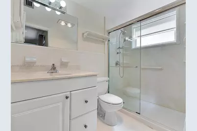 2050 NE 39th St #W212, Lighthouse Point, FL 33064 - Photo 7