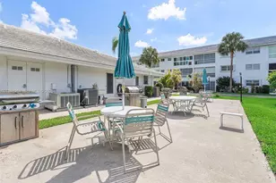 2050 NE 39th St, Lighthouse Point, FL 33064 - Photo 15