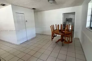 252 NW 48th Pl, Miami, FL 33126 - Photo 7