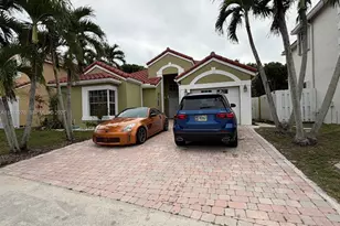 400 Somerset Way, Weston, FL 33326 - Photo 1