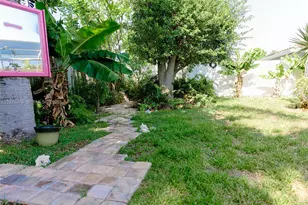 809 SE 14th Dr, Deerfield Beach, FL 33441 - Photo 35