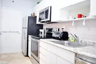 100 Lincoln Rd, Miami Beach, FL 33139 - Photo 3