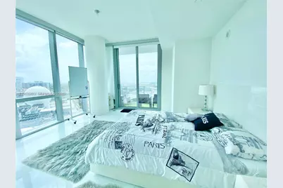 851 NE 1st Ave #1602, Miami, FL 33132 - Photo 3