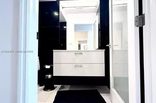 100 Lincoln Rd, Miami Beach, FL 33139 - Photo 9