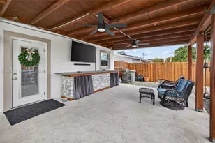 731 N 69th Ave, Hollywood, FL 33024 - Photo 3