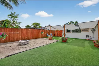 731 N 69th Ave, Hollywood, FL 33024 - Photo 43