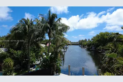 2416 NE 19th Ter, Wilton Manors, FL 33305 - Photo 15