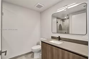 121 NE 5th, Miami, FL 33132 - Photo 3