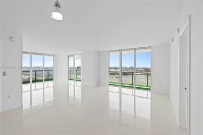 50 Biscayne Blvd #1902, Miami, FL 33132 - Photo 3