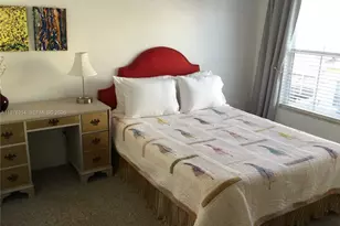 4601 Yellowgold Rd W, Kissimmee, FL 34746 - Photo 15