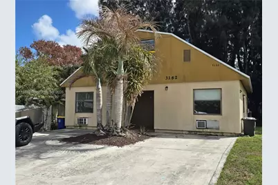 3162 SE Hawthorne St, Stuart, FL 34997 - Photo 1
