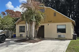 3162 SE Hawthorne St, Stuart, FL 34997 - Photo 1