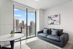 121 NE 5th St, Miami, FL 33132 - Photo 5