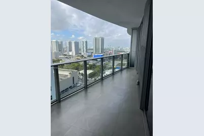 488 NE 18th St #2302, Miami, FL 33132 - Photo 3
