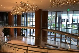 488 NE 18th St, Miami, FL 33132 - Photo 17