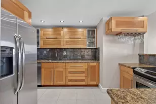 1000 West Ave, Miami Beach, FL 33139 - Photo 23