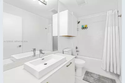 151 SE 1st St #2409, Miami, FL 33131 - Photo 9