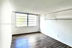 1501 NE 191st St, Miami, FL 33179 - Photo 5