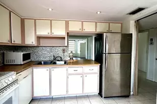 1501 NE 191st St, Miami, FL 33179 - Photo 3