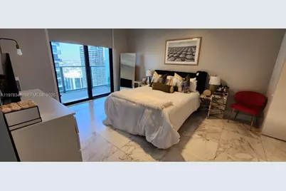 1010 Brickell Ave #4208, Miami, FL 33131 - Photo 7