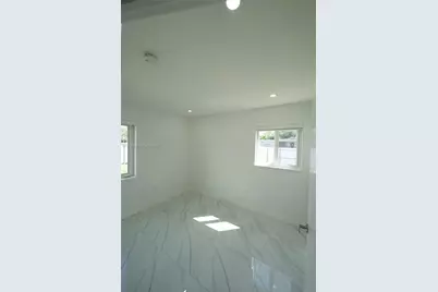10381 SW 32nd St, Miami, FL 33165 - Photo 17