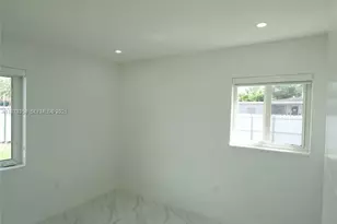 10381 SW 32nd St, Miami, FL 33165 - Photo 17