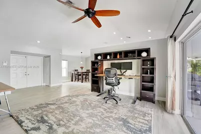 3833 Cypress Lake Dr, Lake Worth, FL 33467 - Photo 9