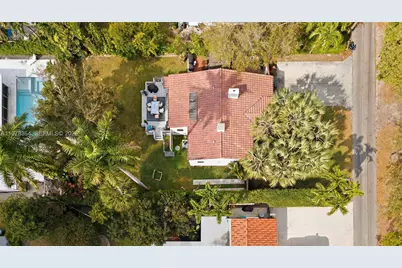 640 NE 115th St, Biscayne Park, FL 33161 - Photo 31