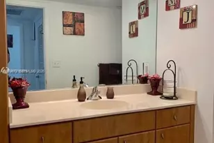 401 69th St, Miami Beach, FL 33141 - Photo 13