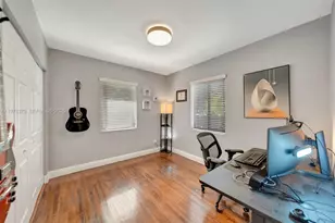 7470 SW 37th St, Miami, FL 33155 - Photo 25