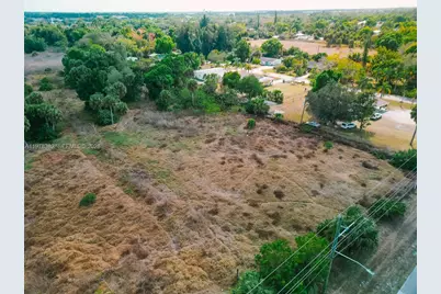 621 Ortiz Ave, Fort Myers, FL 33905 - Photo 13