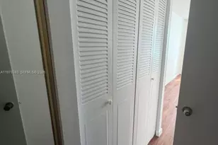 2780 NE 183rd St, Aventura, FL 33160 - Photo 7