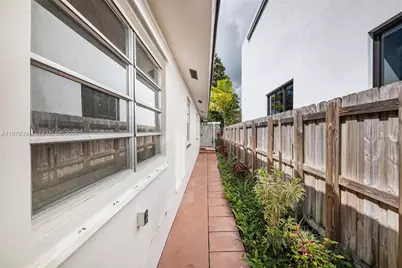 2862 SW 38th Ct, Miami, FL 33134 - Photo 57