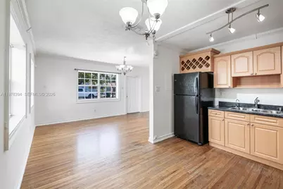 2862 SW 38th Ct, Miami, FL 33134 - Photo 13