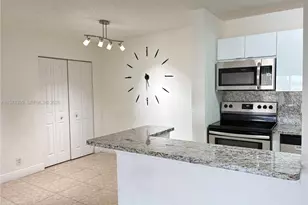 10717 Cleary Blvd, Plantation, FL 33324 - Photo 9