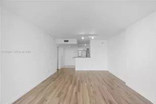 325 S Biscayne Bl, Miami, FL 33131 - Photo 13