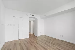 325 S Biscayne Bl, Miami, FL 33131 - Photo 27