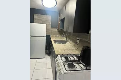 2511 NW 24th St, Miami, FL 33142 - Photo 7