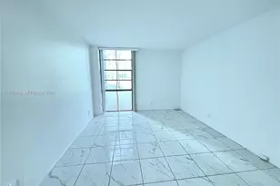 3301 N Country Club Dr, Aventura, FL 33180 - Photo 11