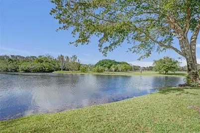 2541 N Carambola Cir N #1832, Coconut Creek, FL 33066 - Photo 37