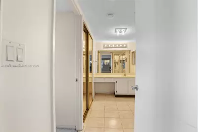 20515 E Country Club Dr #849, Aventura, FL 33180 - Photo 29