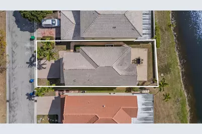 9838 NW 1st Mnr, Coral Springs, FL 33071 - Photo 5