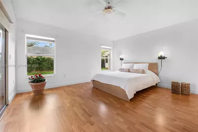 2020 SE 5th Pl #2020, Homestead, FL 33033 - Photo 5