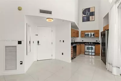 350 S Miami Ave #312, Miami, FL 33130 - Photo 9
