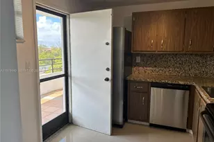 500 NE Three Islands Blvd, Hallandale Beach, FL 33009 - Photo 15