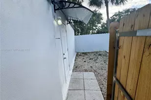 16561 NW 19th Ave, Miami Gardens, FL 33054 - Photo 9