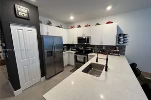 2604 SE 19th St, Homestead, FL 33035 - Photo 9