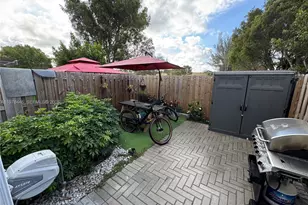 2604 SE 19th St, Homestead, FL 33035 - Photo 3