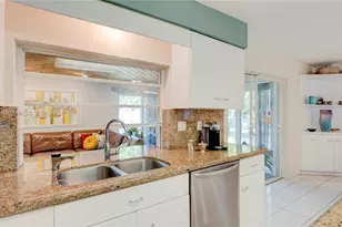 8955 SW 85th Terrace, Miami, FL 33173 - Photo 9